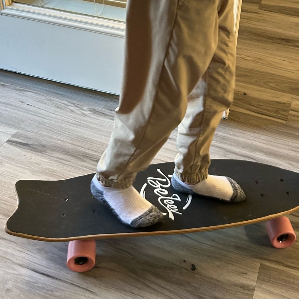Skateboard. Barely used.